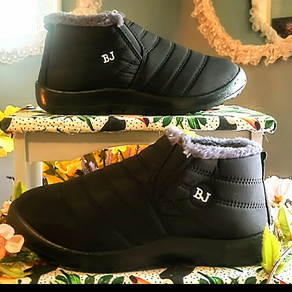 New Womens Fleece Lined BJs Winter Boots Size 7.5
